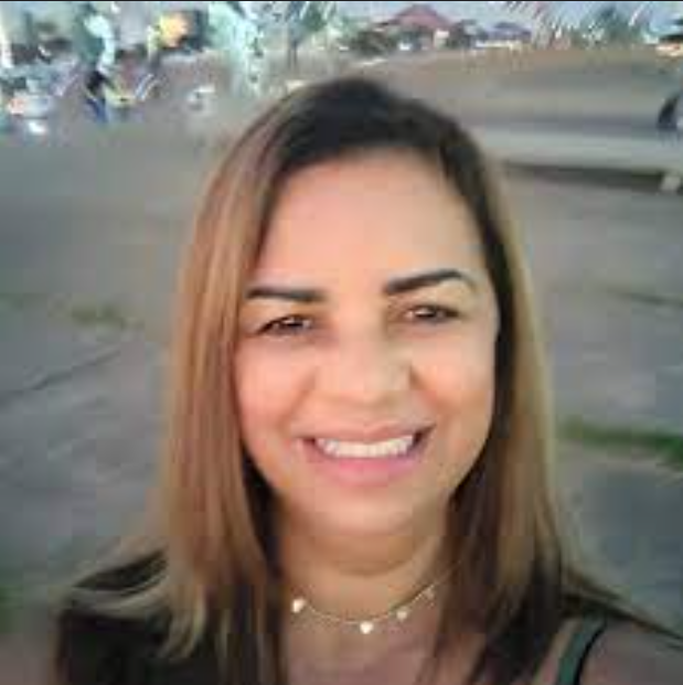 <em>Josefina R.</em>